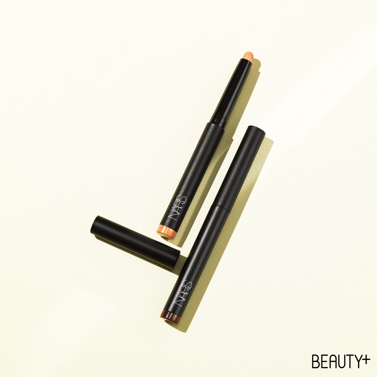 나스 토탈 시덕션 아이섀도우 스틱 어덜츠 온리, 맘보 