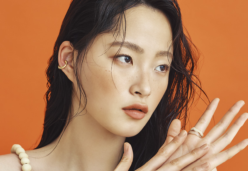 피부 톤에 굴복하지 말아요! 브론징 & 하이라이팅 가이드