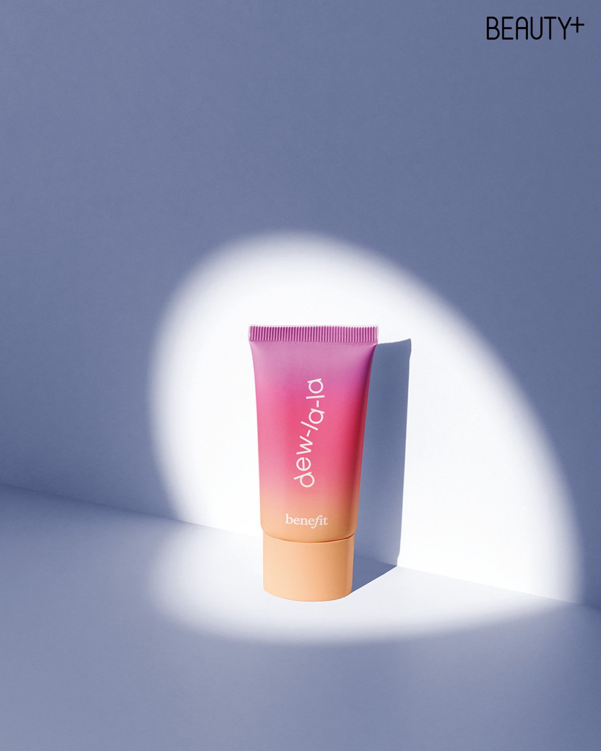 베네피트 듀-라-라 하이라이트 리퀴드 글로우 #루나