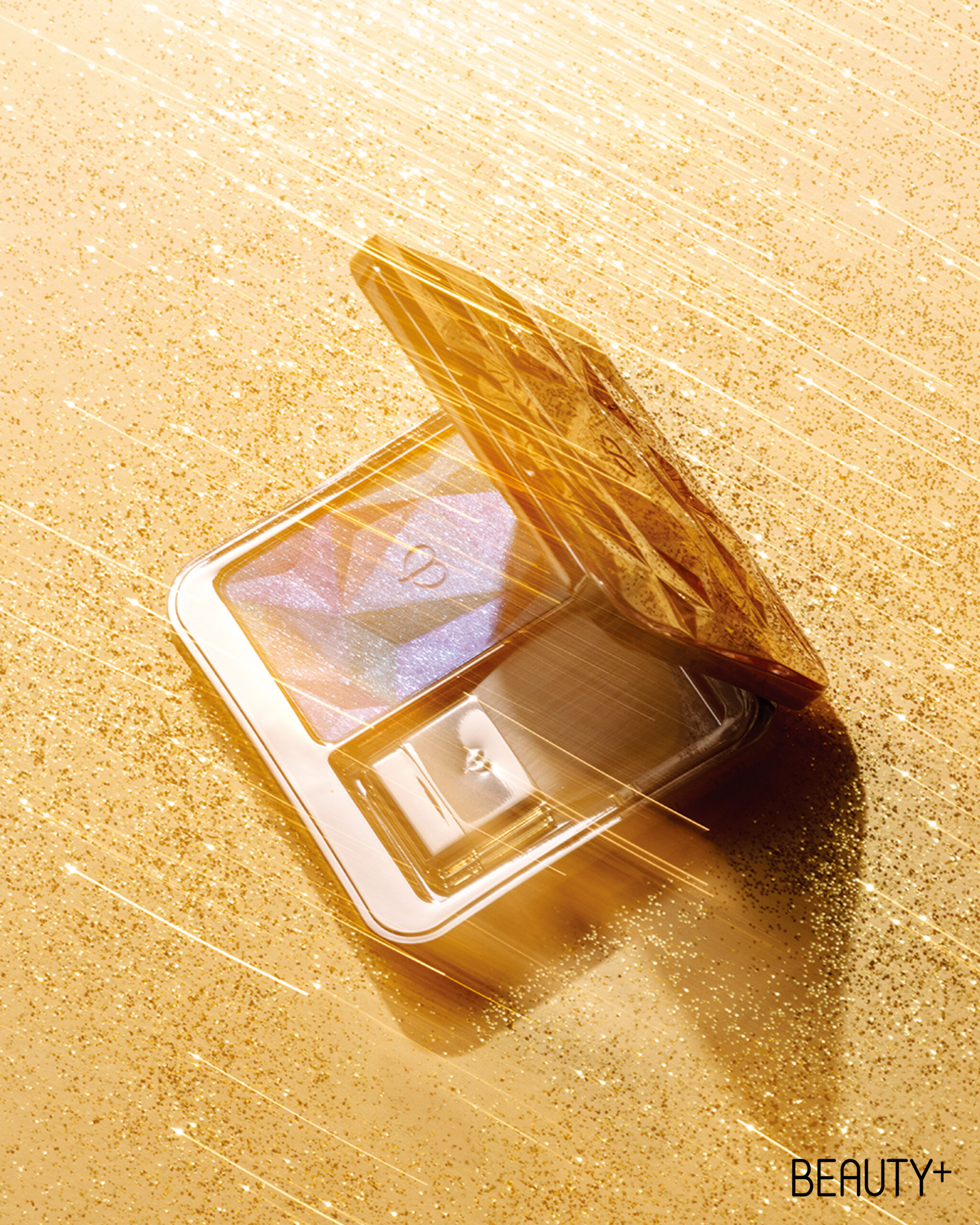 끌레드뽀 보떼 2025 러브 컬렉션 루미나이징 페이스 인핸서 #17 셀리스티얼 스파크