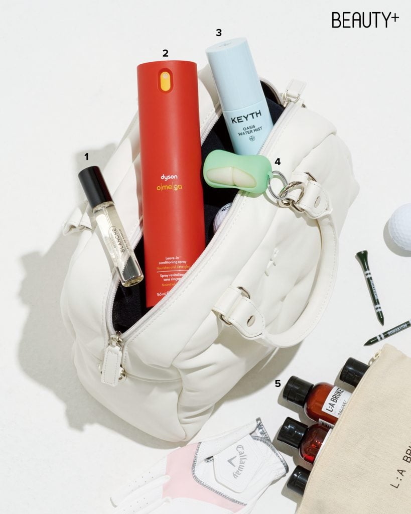 바이레도 블랑쉬 오 드 퍼퓸, 다이슨 오메가 리브-인 컨디셔닝 스프레이, 키스 오아시스 워터 미스트, 시미헤이즈 뷰티 슈퍼 미니 슬릭 립 밤 #체리, 글로우 케이스 키체인 그린, 라부르켓 디스커버리 키트