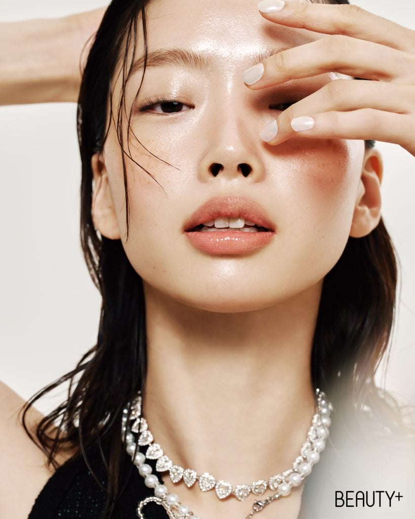 올 겨울 가장 쿨한 파티 메이크업, 글로우 파운데이션