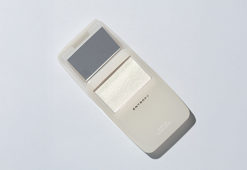 빛을 쌓는 컬러, 클라우드 댄서 메이크업 팔레트