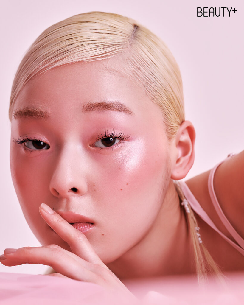 봄바람을 닮은 향, 나의 시그너처 향수는? 잔잔한 존재감이 오래 남는 포근한 플로럴 향기